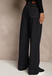 Renee - Granatowe Szerokie Jeansy z Bawełną High Waist Ozdobione Kieszeniami Lalla. Stan: podwyższony. Kolor: niebieski. Wzór: aplikacja. Styl: elegancki #4