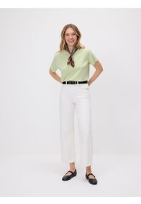 Reserved - Bawełniany t-shirt regular - jasnozielony. Kolor: zielony. Materiał: bawełna