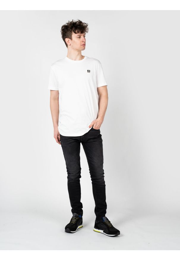 Diesel Jeansy "Tepphar-X" | 00SWID-RM064-02 | Mężczyzna | Czarny. Stan: obniżony. Kolor: czarny. Wzór: aplikacja. Styl: klasyczny, elegancki