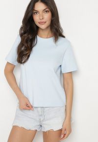 Born2be - Niebieski Bawełniany T-shirt z Grubszej Bawełny Tiariane. Okazja: na co dzień, na spotkanie biznesowe, do pracy. Kolor: niebieski. Materiał: bawełna. Styl: biznesowy, klasyczny, elegancki, casual #3