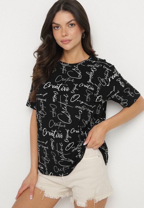 Born2be - Czarny T-shirt Oversize z Bawełny Zdobiony Nadrukiem Sinelra. Okazja: na co dzień. Kolor: czarny. Materiał: bawełna. Wzór: aplikacja, nadruk. Styl: klasyczny, elegancki, casual