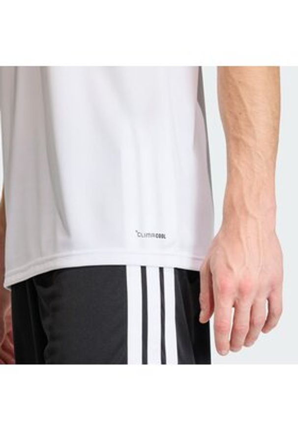 Adidas - adidas Koszulka techniczna Germany 26 Home Replica KD8363 Biały Slim Fit. Kolor: biały. Materiał: syntetyk