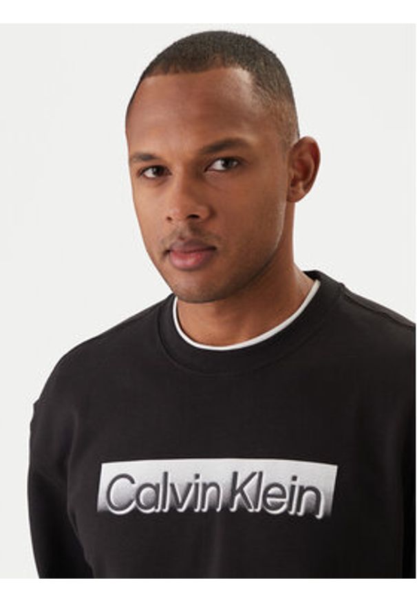 Calvin Klein Bluza Eu Sportswear Graphic LV04LF231G Czarny Regular Fit. Kolor: czarny. Materiał: bawełna