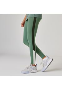 DOMYOS - Legginsy fitness damskie Domyos Fit+ 500 Slim. Kolor: zielony. Materiał: materiał, bawełna, elastan. Długość: długie. Wzór: gładki. Sport: fitness