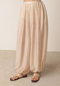 Born2be - Beżowy Letni Komplet z Tencelem Bluzka Bez Rękawów i Spodnie ze Ściągaczami Denassa. Kolor: beżowy. Materiał: materiał #5