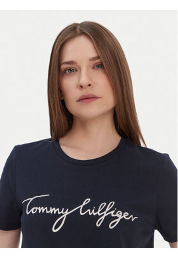 TOMMY HILFIGER - Tommy Hilfiger T-Shirt Heritage Graphic Tee WW0WW24967 Granatowy Regular Fit. Kolor: niebieski. Materiał: bawełna