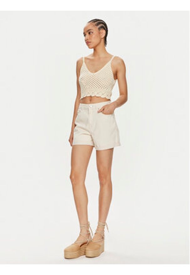 Vero Moda Szorty jeansowe Zuri 10279493 Różowy Regular Fit. Kolor: różowy. Materiał: bawełna