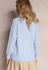 Renee - Jasnoniebieski Klasyczny Sweter z Okrągłym Płytkim Dekoltem Seminita. Kolor: niebieski. Sezon: jesień, zima. Styl: klasyczny #2