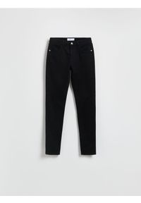 Reserved - Jeansy slim mid rise - czarny. Kolor: czarny