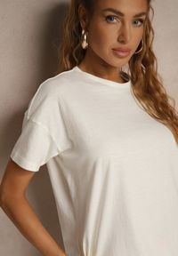 Renee - Beżowy Bawełniany T-shirt o Kroju Oversize Zilona. Okazja: na co dzień. Kolor: beżowy. Materiał: bawełna. Styl: sportowy, klasyczny, casual #3