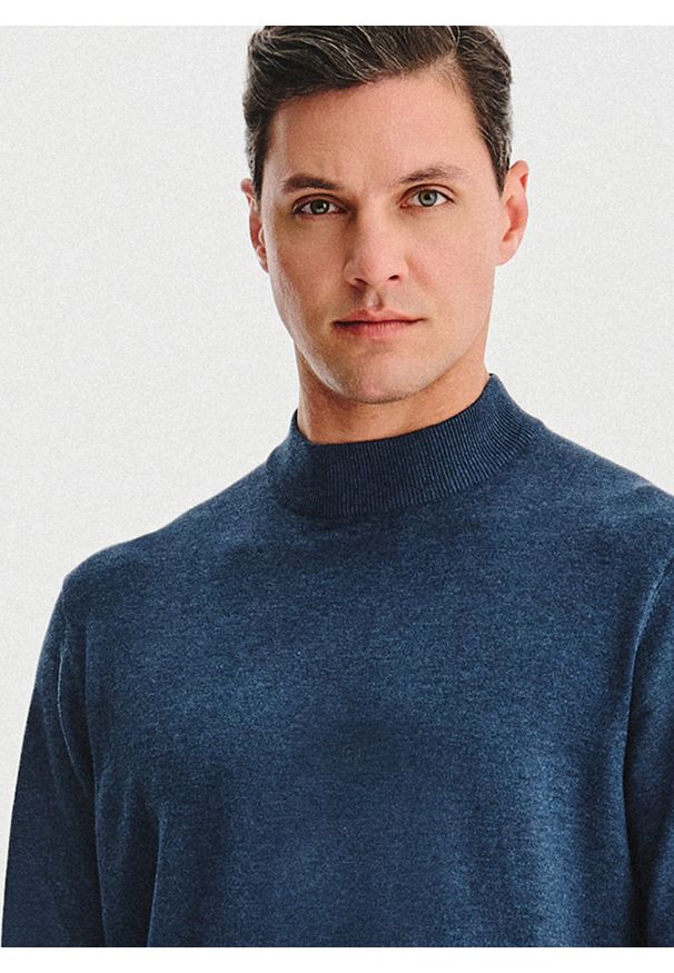 Pako Lorente - PAKO LORENTE - Półgolf męski w ciemnoniebieskim kolorze. Kolor: niebieski, zielony, biały. Materiał: nylon, wiskoza. Wzór: gładki, ze splotem