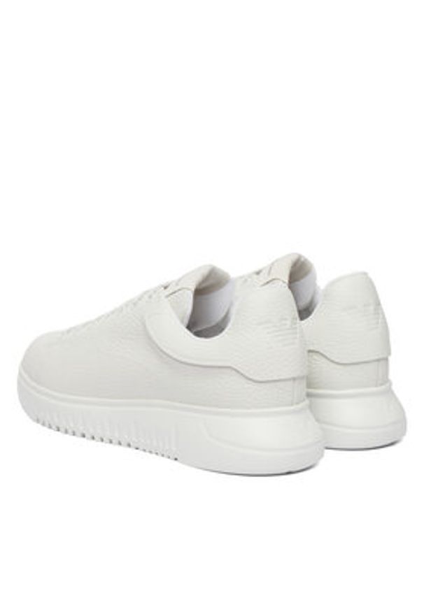 Emporio Armani Sneakersy EM003663 AF19999 U0001 Biały. Kolor: biały. Materiał: skóra
