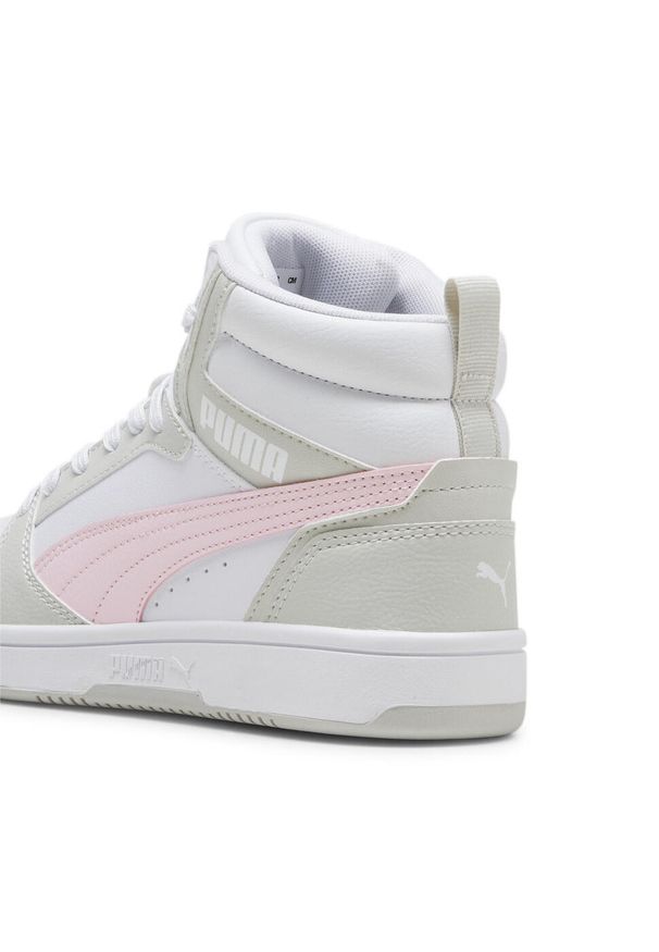 Puma - Młodzieżowe sneakersy Rebound V6 Mid PUMA White Frosty Pink Sedate Gray. Kolor: szary, biały, wielokolorowy, różowy. Sport: turystyka piesza, koszykówka