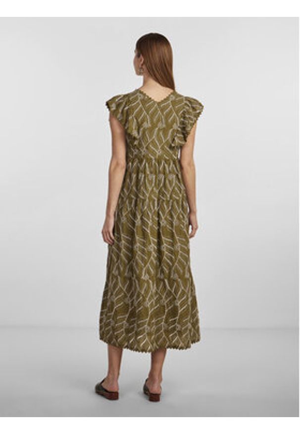 YAS Sukienka codzienna 26030117 Zielony Regular Fit. Okazja: na co dzień. Kolor: zielony. Materiał: wiskoza. Typ sukienki: proste. Styl: casual