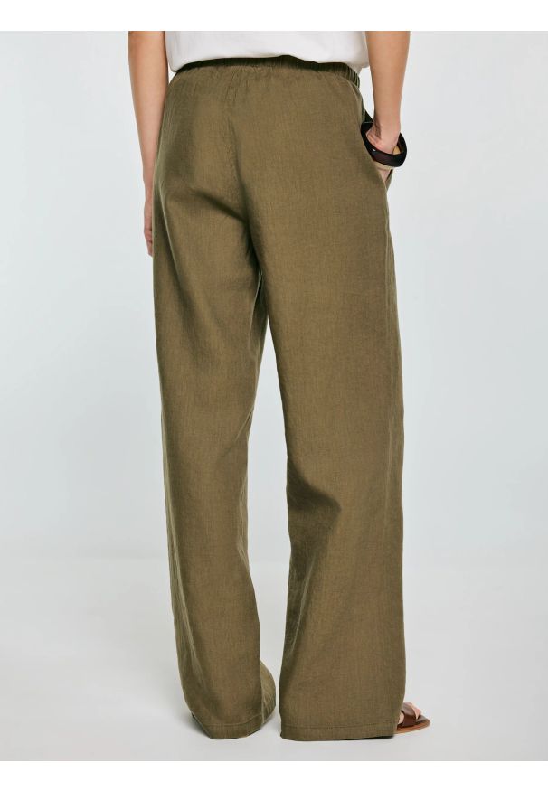 Big-Star - Spodnie damskie wide lniane khaki Medisa 303. Okazja: na spacer. Kolor: zielony. Materiał: len. Sezon: lato. Styl: wakacyjny, wizytowy
