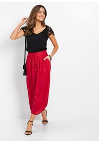 bonprix - Spódnica maxi z wiskozy z wygodnym ściągaczem w talii z wiązanym paskiem. Kolor: czerwony. Materiał: wiskoza. Wzór: nadruk. Styl: elegancki #3