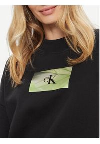 Calvin Klein Jeans Bluza Illuminated Box Logo Crew Neck J20J222897 Czarny Regular Fit. Kolor: czarny. Materiał: bawełna