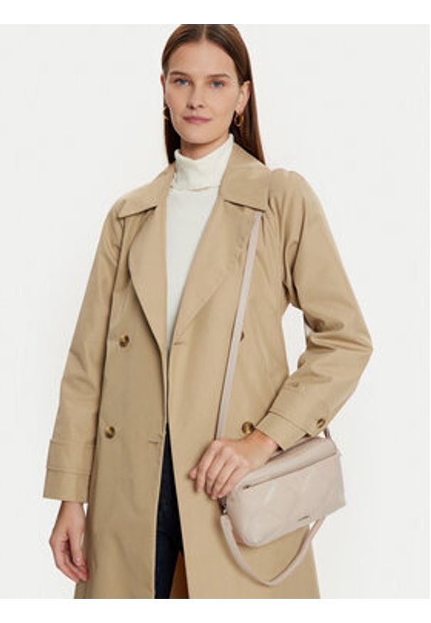 Calvin Klein Torebka Diamond Quilt Camera Bag W/Pkt K60K612907 Beżowy. Kolor: beżowy. Materiał: skórzane