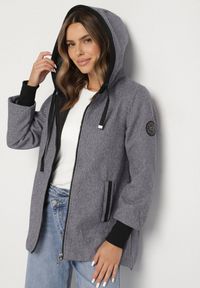 Born2be - Szara Kurtka o Pudełkowym Kroju z Kapturem Tulavera. Okazja: na co dzień, na spacer. Typ kołnierza: kaptur. Kolor: szary. Materiał: jeans. Styl: casual #4