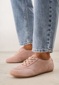Born2be - Różowe Perforowane Sneakersy z Zamszu Naturalnego ze Skórzaną Wkładką Mezlea. Okazja: do pracy, na co dzień. Kolor: różowy. Materiał: skóra, zamsz #9