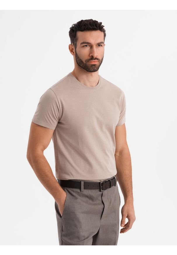 Ombre Clothing - Klasyczny T-shirt męski bawełniany BASIC - piaskowy V11 OM-TSBS-0236 - XXL. Okazja: na co dzień. Materiał: bawełna. Styl: klasyczny