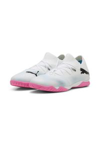 Buty piłkarskie męskie Puma Future 7 Match It. Zapięcie: sznurówki. Kolor: biały, wielokolorowy, czarny. Materiał: materiał, tkanina. Szerokość cholewki: normalna. Sport: piłka nożna