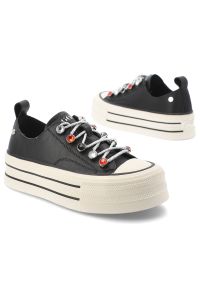 Sneakersy damskie GOE, cholewka ze skóry licowej z zaokrąglonym noskiem na solidnej podeszwie, czarne, TT2N4073. Kolor: czarny. Materiał: skóra. Szerokość cholewki: normalna #7