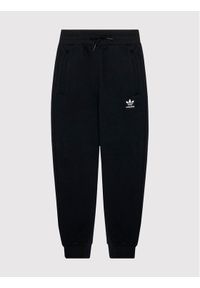 Adidas - adidas Spodnie dresowe adicolor H32406 Czarny Regular Fit. Kolor: czarny. Materiał: bawełna #1