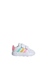 Adidas - Buty Grand Court 2.0 Kids. Kolor: różowy, biały, zielony, wielokolorowy. Materiał: materiał. Sport: turystyka piesza