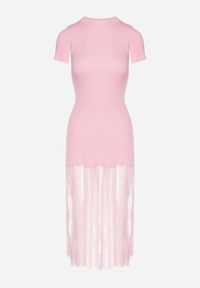 Born2be - Różowa Prążkowana Sukienka z Koronkowym Dołem Vilzedi. Kolor: różowy. Materiał: koronka, prążkowany. Typ sukienki: proste. Styl: glamour, elegancki #6