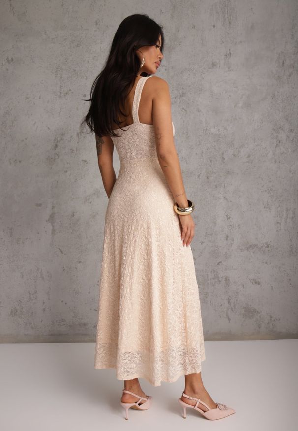 Renee - Beżowa Koronkowa Koktajlowa Sukienka o Taliowanym Kroju Ianra. Kolor: beżowy. Materiał: koronka. Długość rękawa: na ramiączkach. Wzór: koronka. Styl: wizytowy. Długość: mini