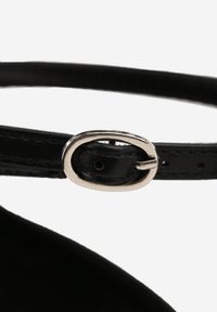 Born2be - Czarne Sandały na Szpilce z Cienkim Paskiem Nealia. Okazja: na co dzień. Zapięcie: pasek. Kolor: czarny. Materiał: jeans. Obcas: na szpilce. Styl: casual, klasyczny #2