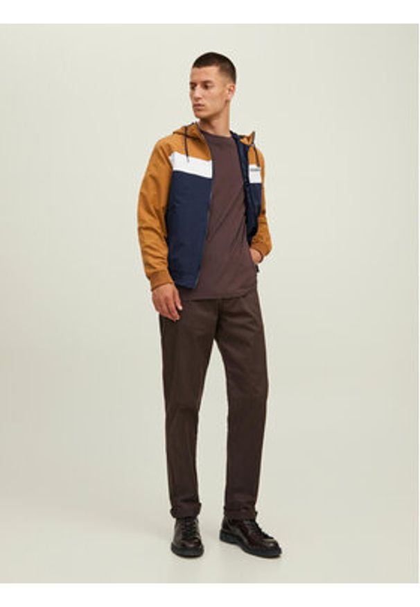 Jack & Jones - Jack&Jones Kurtka przejściowa 12200208 Brązowy Regular Fit. Kolor: brązowy. Materiał: syntetyk