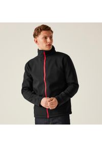 Regatta - Softshell roboczy męski Ablaze. Kolor: czarny. Materiał: softshell. Sezon: zima, jesień. Sport: turystyka piesza #1