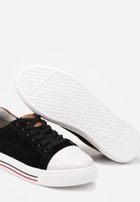 Born2be - Czarne Skórzane Trampki na Płaskiej Podeszwie ze Skórzaną Wkładką i Kontrastowym Noskiem Helili. Kolor: czarny. Materiał: skóra. Obcas: na płaskiej podeszwie #6