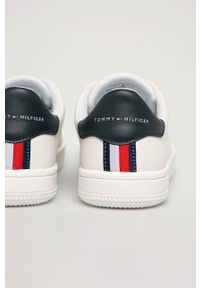 TOMMY HILFIGER - Tommy Hilfiger - Buty. Nosek buta: okrągły. Zapięcie: sznurówki. Kolor: biały. Materiał: syntetyk, materiał, skóra ekologiczna, guma. Szerokość cholewki: normalna #4