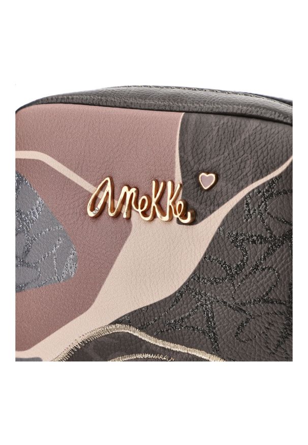 Brązowa Mała Torebka Damska Na Ramię Anekke. Kolor: brązowy. Wzór: aplikacja. Materiał: zdobione. Rozmiar: małe. Styl: casual. Rodzaj torebki: na ramię