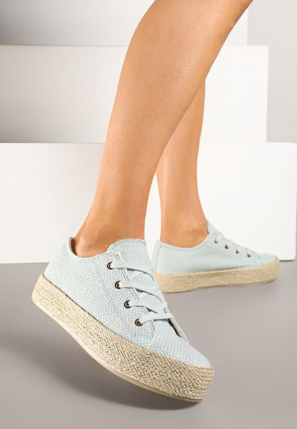 Renee - Jasnozielone Trampki Ozdobione Plecionką Filatera. Okazja: na co dzień. Kolor: zielony. Materiał: materiał, jeans. Wzór: aplikacja. Obcas: na platformie. Styl: elegancki, casual