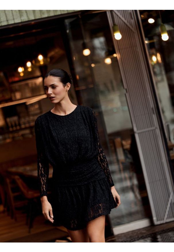 Reserved - Koronkowa sukienka - czarny. Kolor: czarny. Materiał: koronka