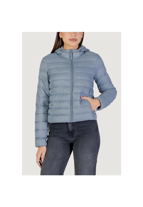 only - Kurtka puchowa Kobieta ONLY ONLTAHIA LW QUILTED HOOD JKT NOOS OTW. Okazja: na co dzień. Typ kołnierza: kaptur. Kolor: niebieski. Materiał: puch. Styl: casual