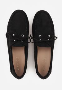 Renee - Czarne Mokasyny VICES z Wkładką ze Skóry Naturalnej ze Sznurowaniem Nairis. Nosek buta: okrągły. Zapięcie: sznurówki. Kolor: czarny. Materiał: skóra. Obcas: na obcasie. Wysokość obcasa: niski #2