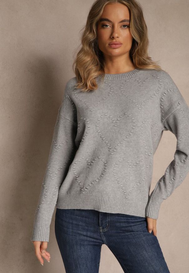 Renee - Szary Sweter z Tłoczonymi Sercami Unareia. Okazja: na co dzień. Kolor: szary. Materiał: jeans. Sezon: jesień. Styl: casual