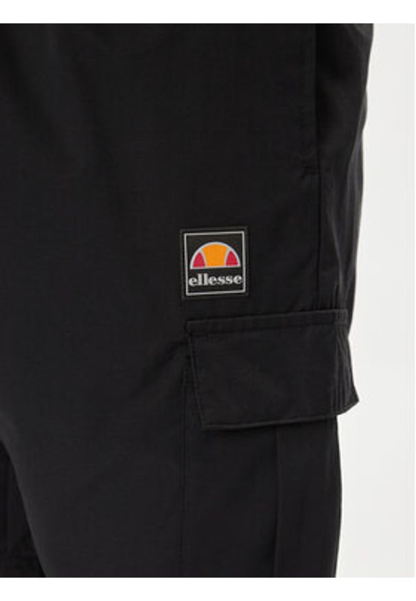 Ellesse Szorty sportowe Caprera SHV17673 Czarny Regular Fit. Kolor: czarny. Materiał: bawełna. Styl: sportowy