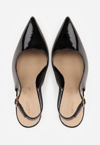 Born2be - Czarne Lakierowane Szpilki VICES z Odkrytą Piętą i Wkładką ze Skóry Naturalnej Salena. Okazja: na co dzień, na spotkanie biznesowe, na ślub cywilny, do pracy, na wesele. Zapięcie: sprzączka. Kolor: czarny. Materiał: skóra, lakier. Obcas: na szpilce. Styl: casual, biznesowy, elegancki, klasyczny #5