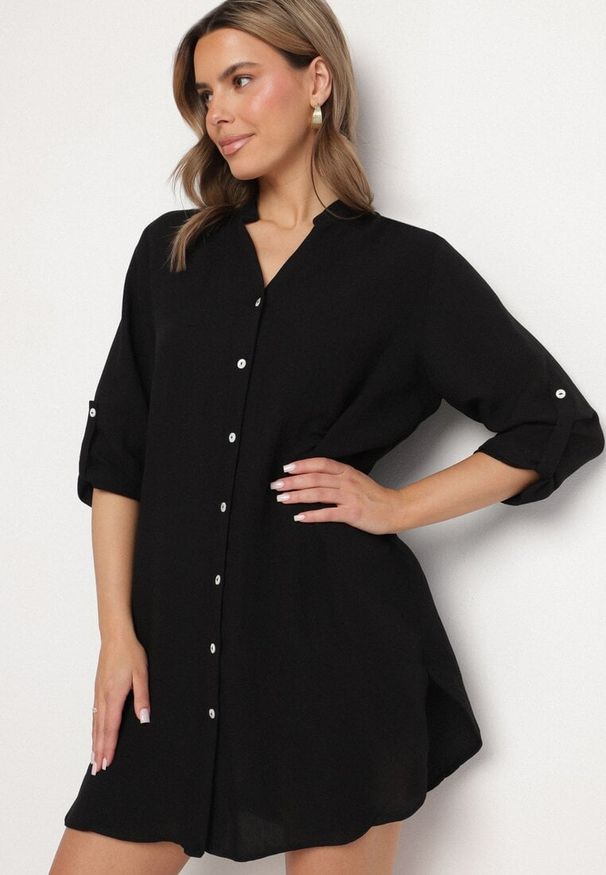 Born2be - Czarna Sukienka Oversize z Bawełny o Prostym Kroju Koszulowym Elanistra. Okazja: na co dzień. Kolor: czarny. Materiał: bawełna. Typ sukienki: oversize, koszulowe, proste. Styl: casual, elegancki