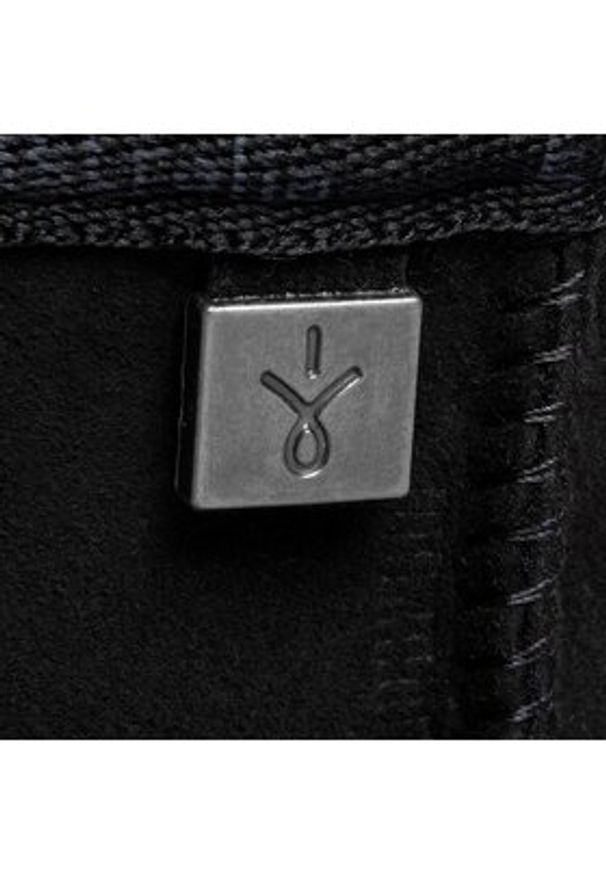 EMU Australia Śniegowce Platinum Stinger Slim Lo WP20002 Czarny. Kolor: czarny. Materiał: zamsz, skóra