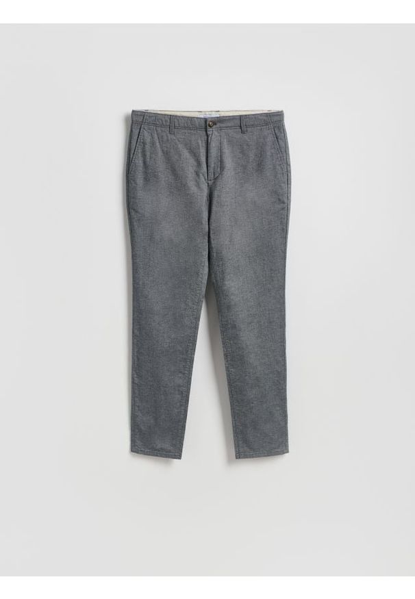Reserved - Spodnie chino slim fit - ciemnoszary. Kolor: szary. Materiał: tkanina, bawełna
