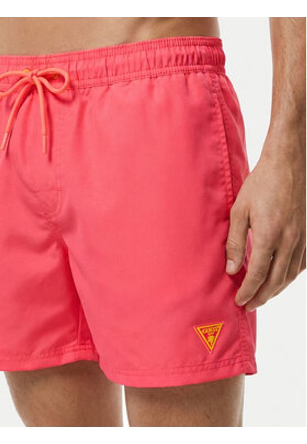 Guess Szorty kąpielowe F6GT25 WG282 SHORT Różowy Regular Fit. Kolor: różowy. Materiał: syntetyk