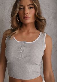 Renee - Szary Prążkowany Top z Bawełny Ozdobiony Guzikami przy Dekolcie Beralissa. Okazja: na co dzień. Kolor: szary. Materiał: prążkowany, bawełna. Wzór: aplikacja. Styl: casual #8