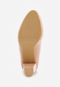 Born2be - Ciemnobeżowe Klasyczne Czółenka Vices na Obcasie ze Skórzaną Wkładką Ravalitha. Kolor: beżowy. Materiał: skóra. Obcas: na obcasie. Styl: klasyczny. Wysokość obcasa: średni #6
